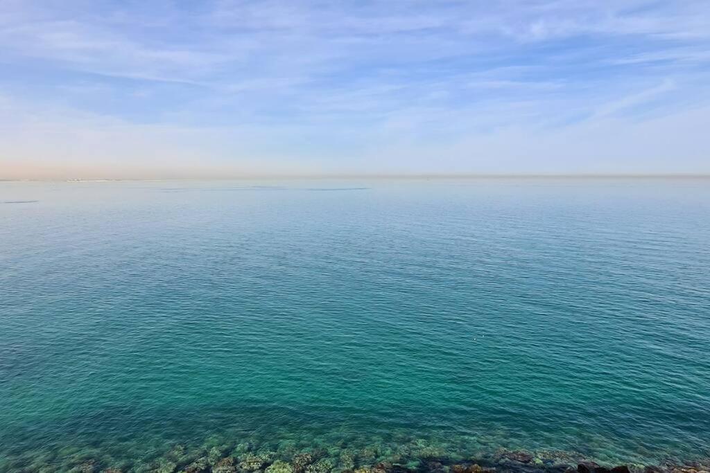 A Perfect Escape - Sea Facing Ras al-Khaimah Exterior foto